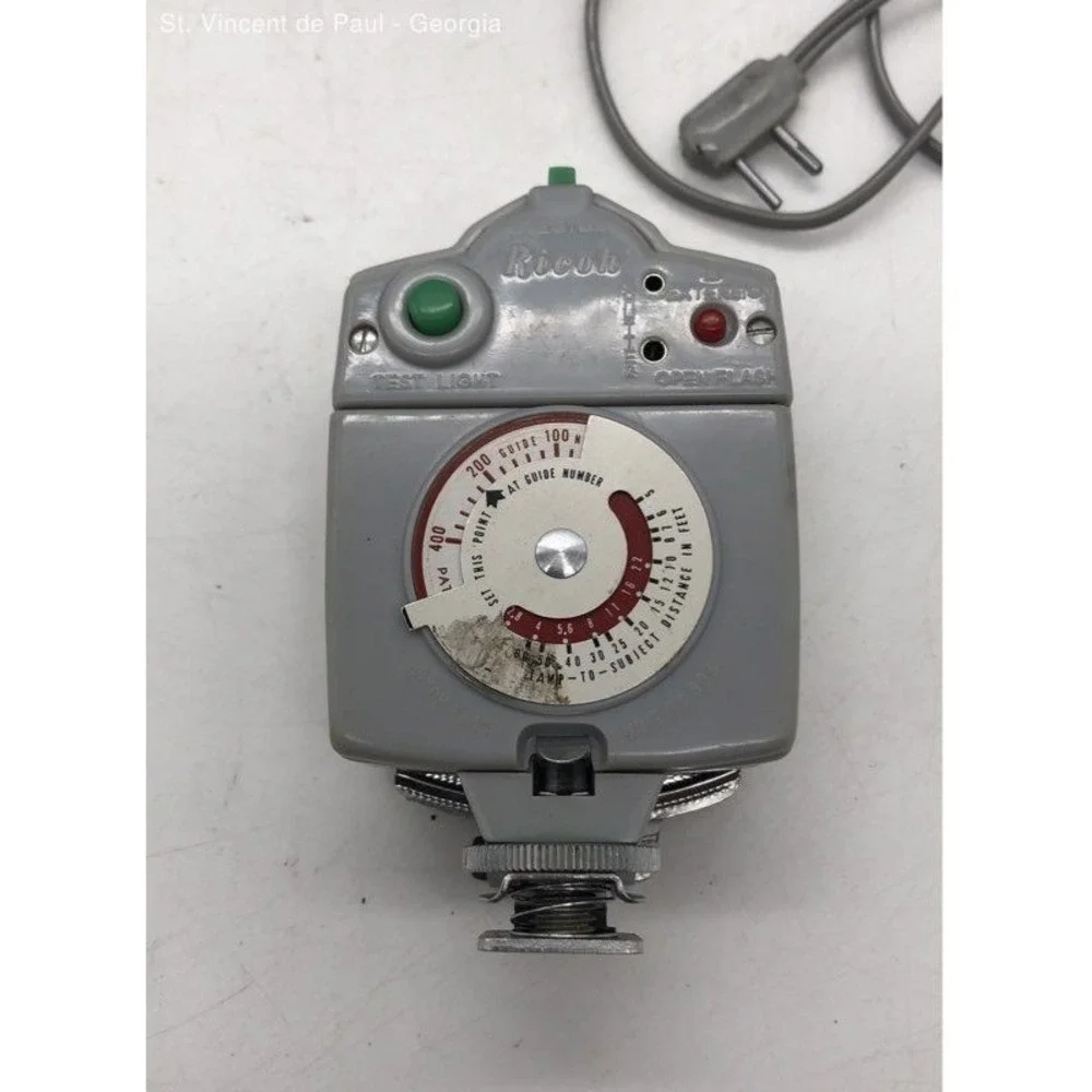 Ricoh AUX Telephoto Lens 1:2.8 4.5cm & Ricoh Flash Unit BC 605 Untested W/ Case